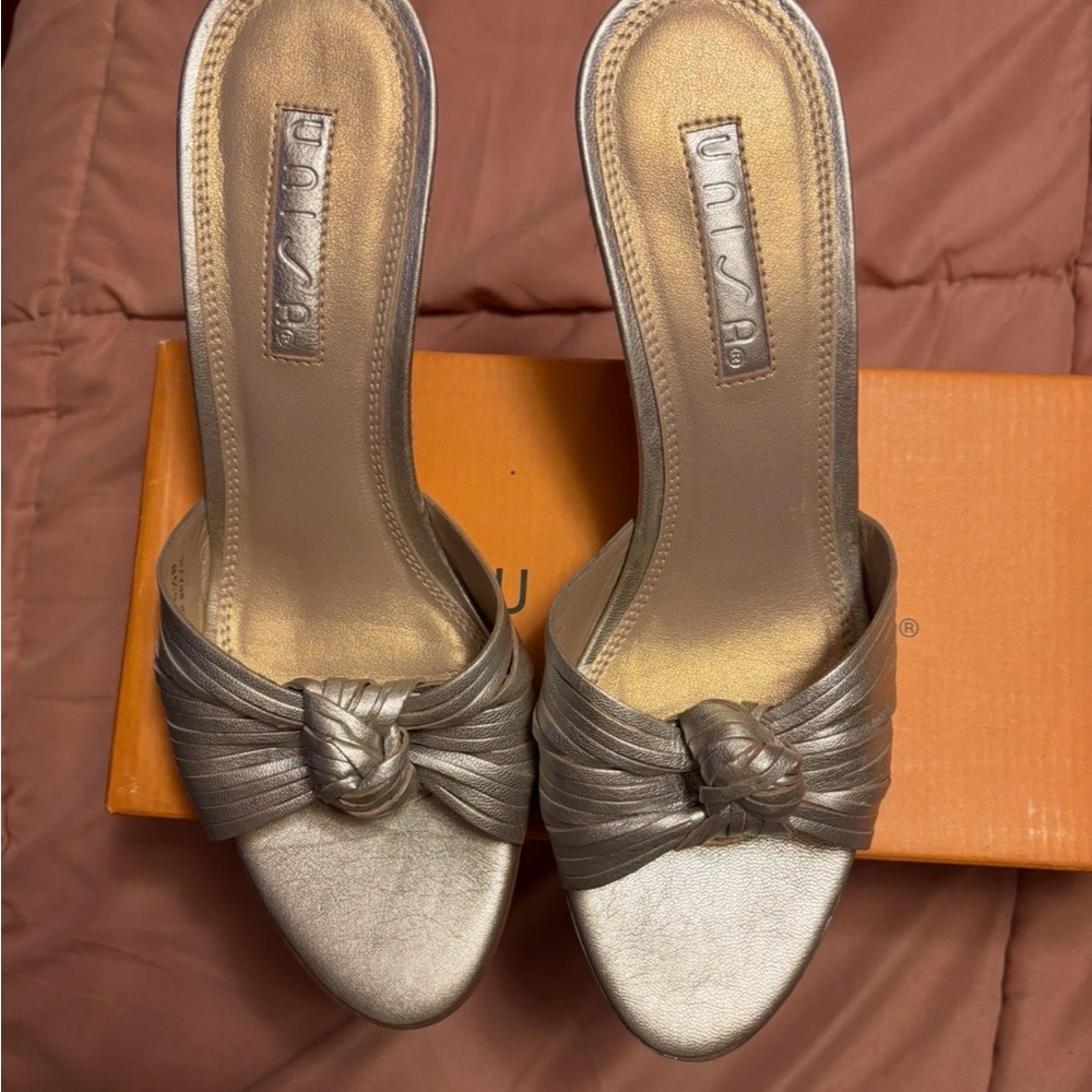 Unisa Metallic Knot Mules in Silver